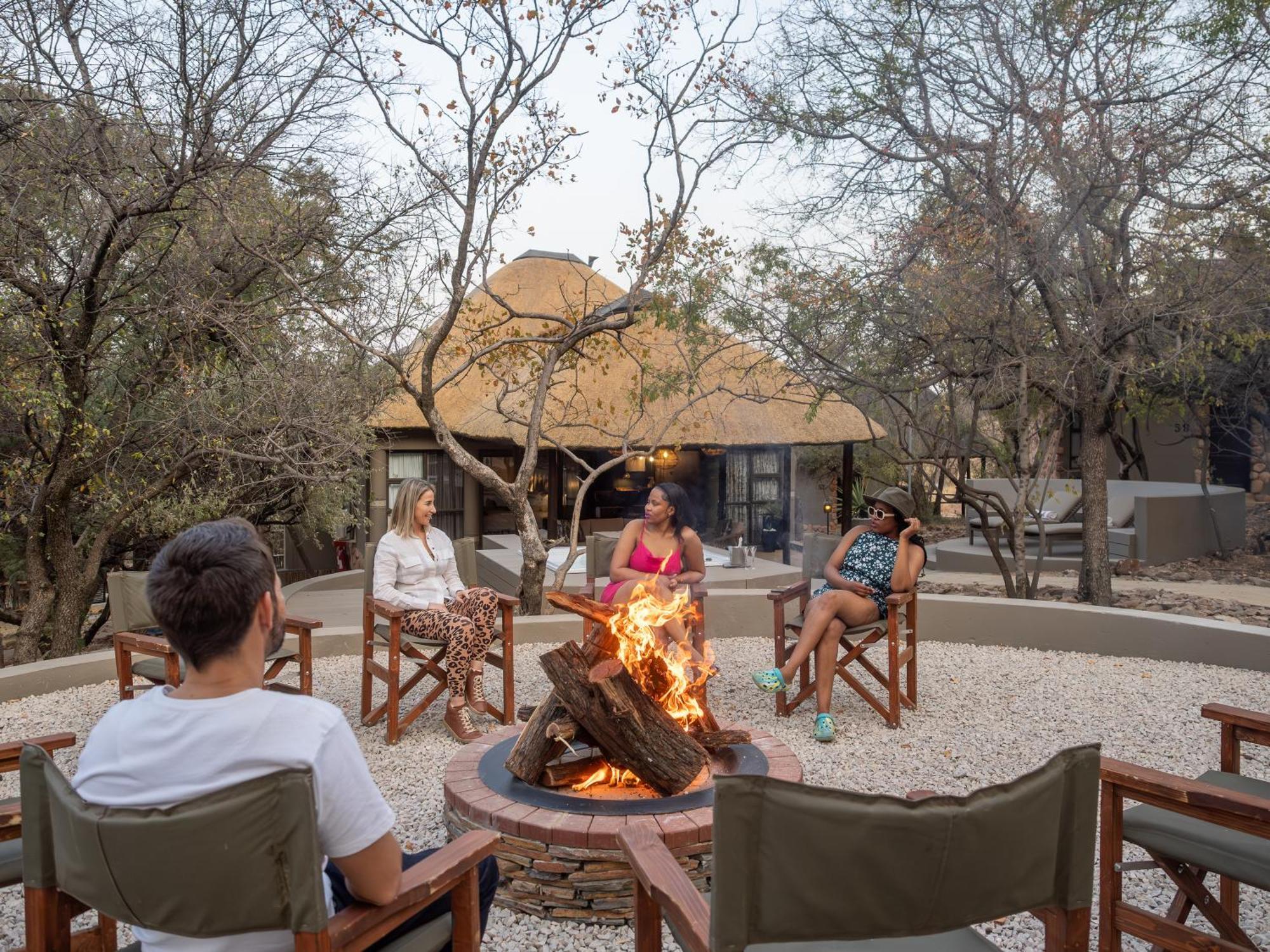 Ivory Tree Game Lodge ピラネスバーグ エクステリア 写真