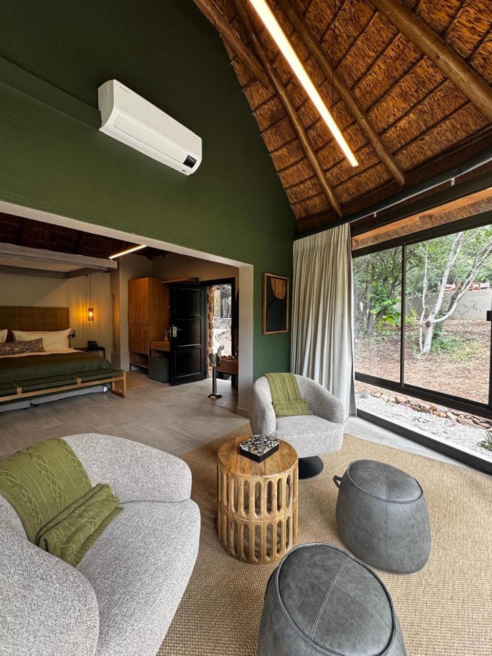 Ivory Tree Game Lodge ピラネスバーグ エクステリア 写真