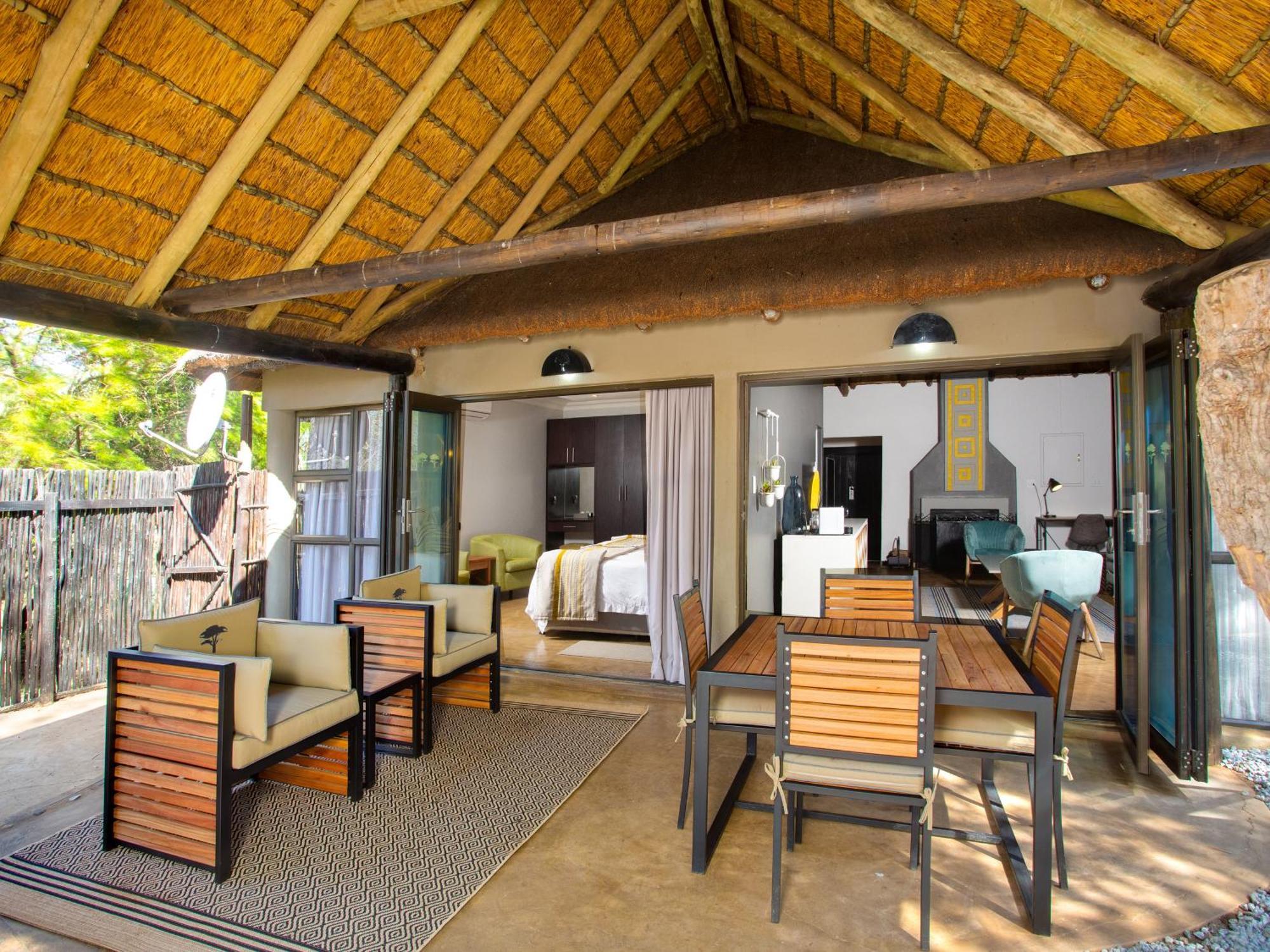 Ivory Tree Game Lodge ピラネスバーグ エクステリア 写真